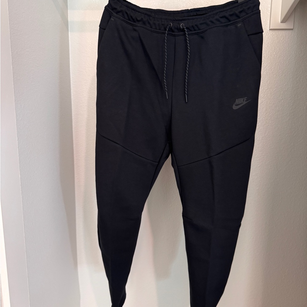 Nike Nike Sportswear Tech Fleece Men's Black Joggers